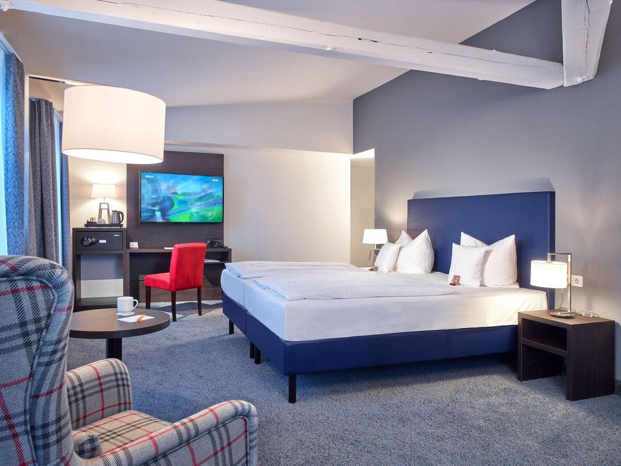 B&K Hotels Флото Экстерьер фото