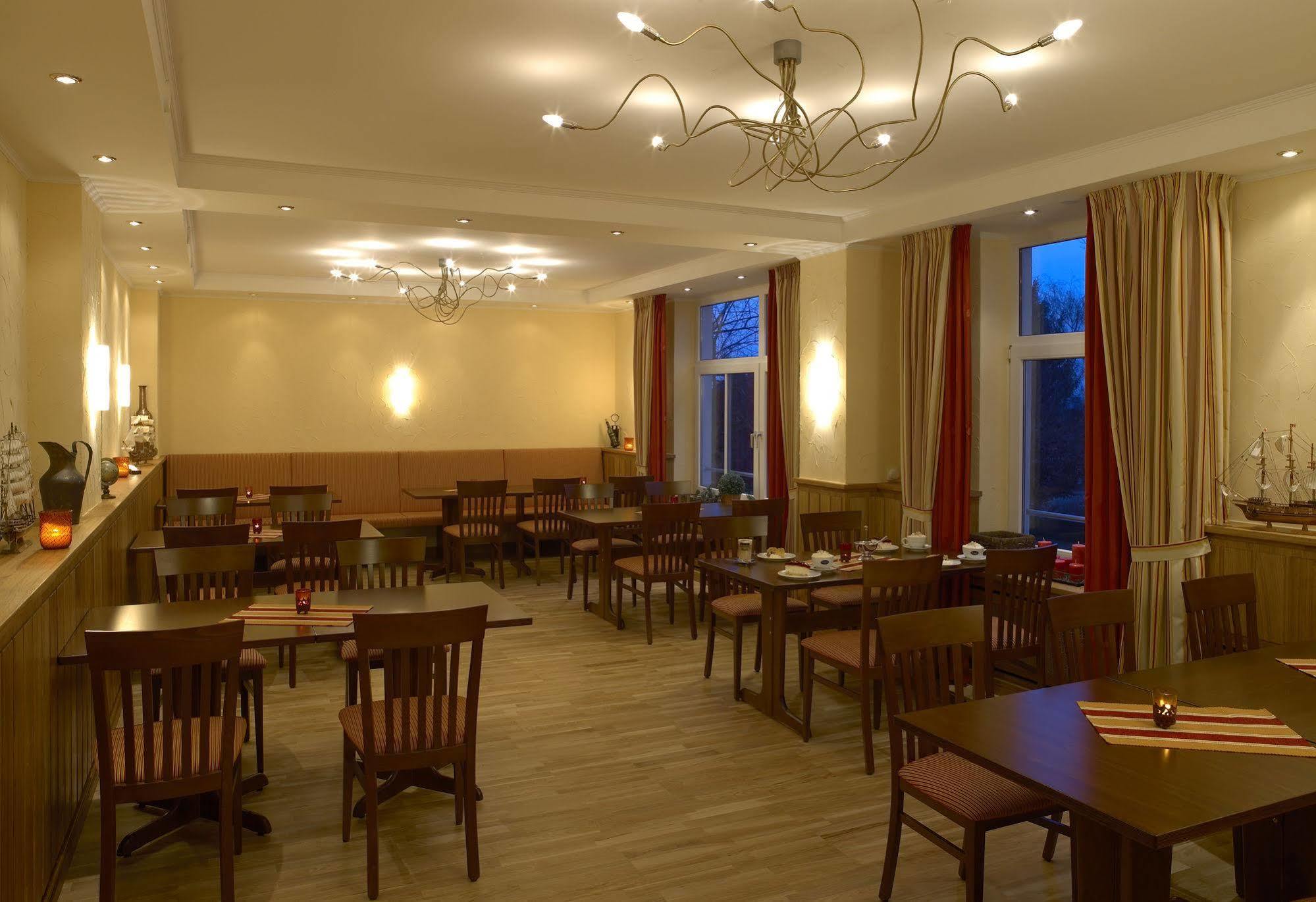 B&K Hotels Флото Экстерьер фото